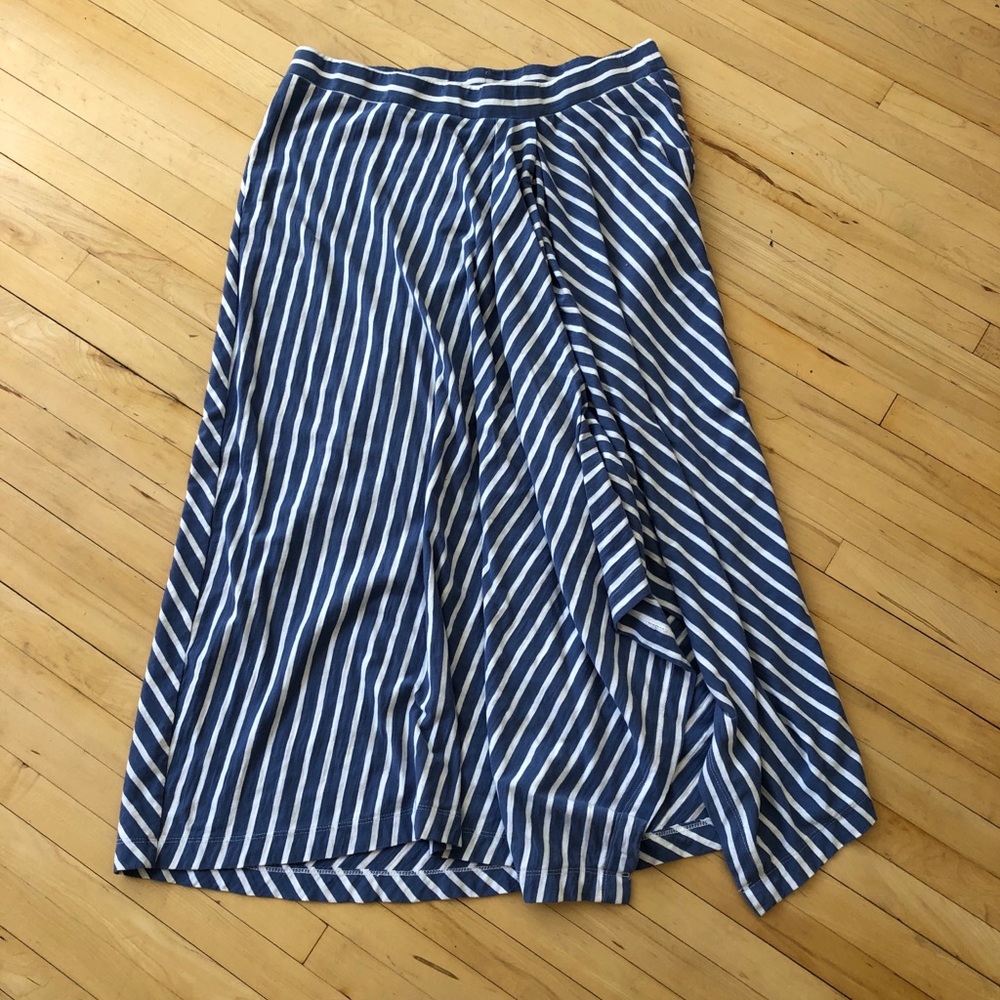 Mod-O-Doc skirt size large